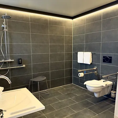 Os By Wmm Hotell *